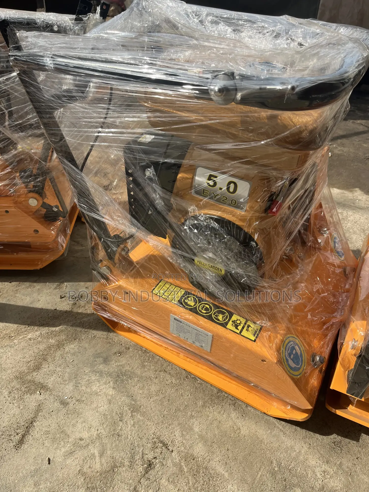 Gasoline-powered Vibratory Plate Compactor