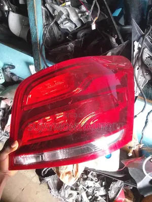 Mercedes Benz GLK Right Side 2013