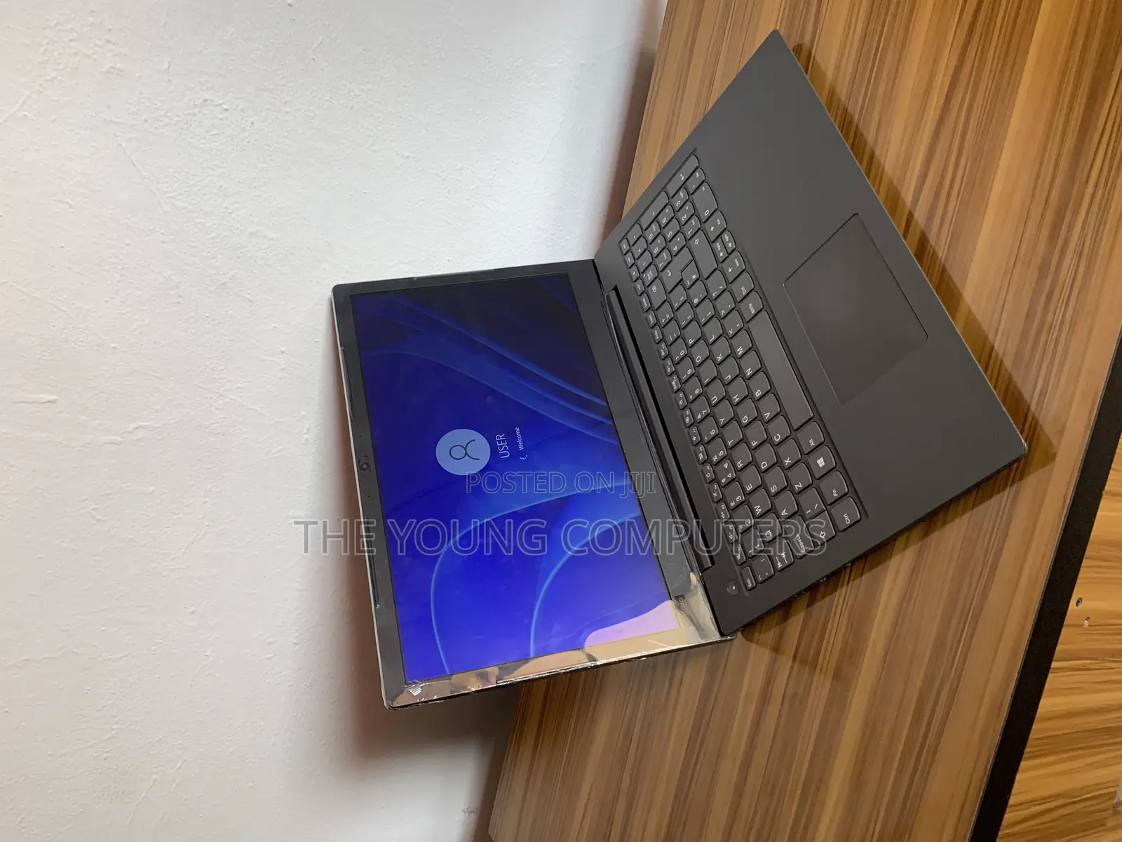 Laptop Lenovo V130 4GB Intel Core i5 SSD 128GB