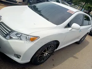 Toyota Venza 2011 White