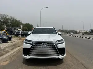 Lexus LX 600 2023 White