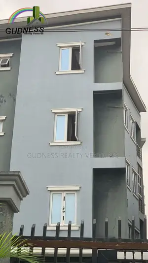 3bdrm Apartment in Lekki for rent