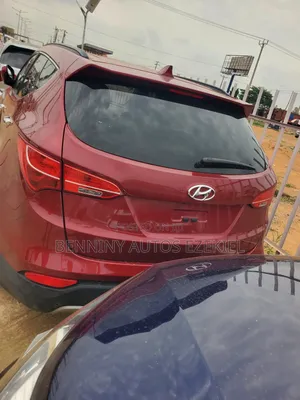 Hyundai Santa Fe 2014 Red