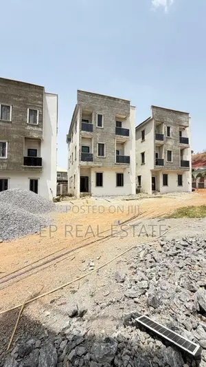4bdrm Duplex in Apo Resettlement for sale