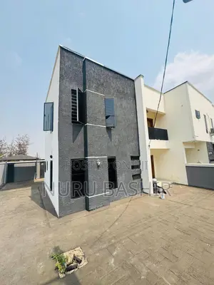 3bdrm Duplex in Carlton Gate Estate, Akobo for sale