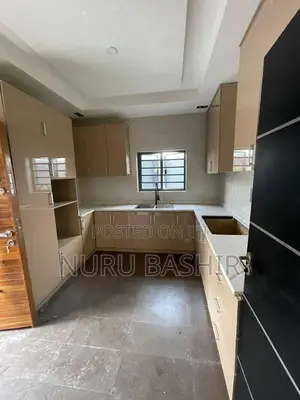 3bdrm Duplex in Carlton Gate Estate, Akobo for sale