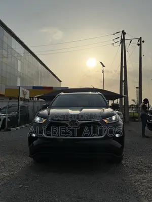 Toyota Highlander Limited 2021 Black