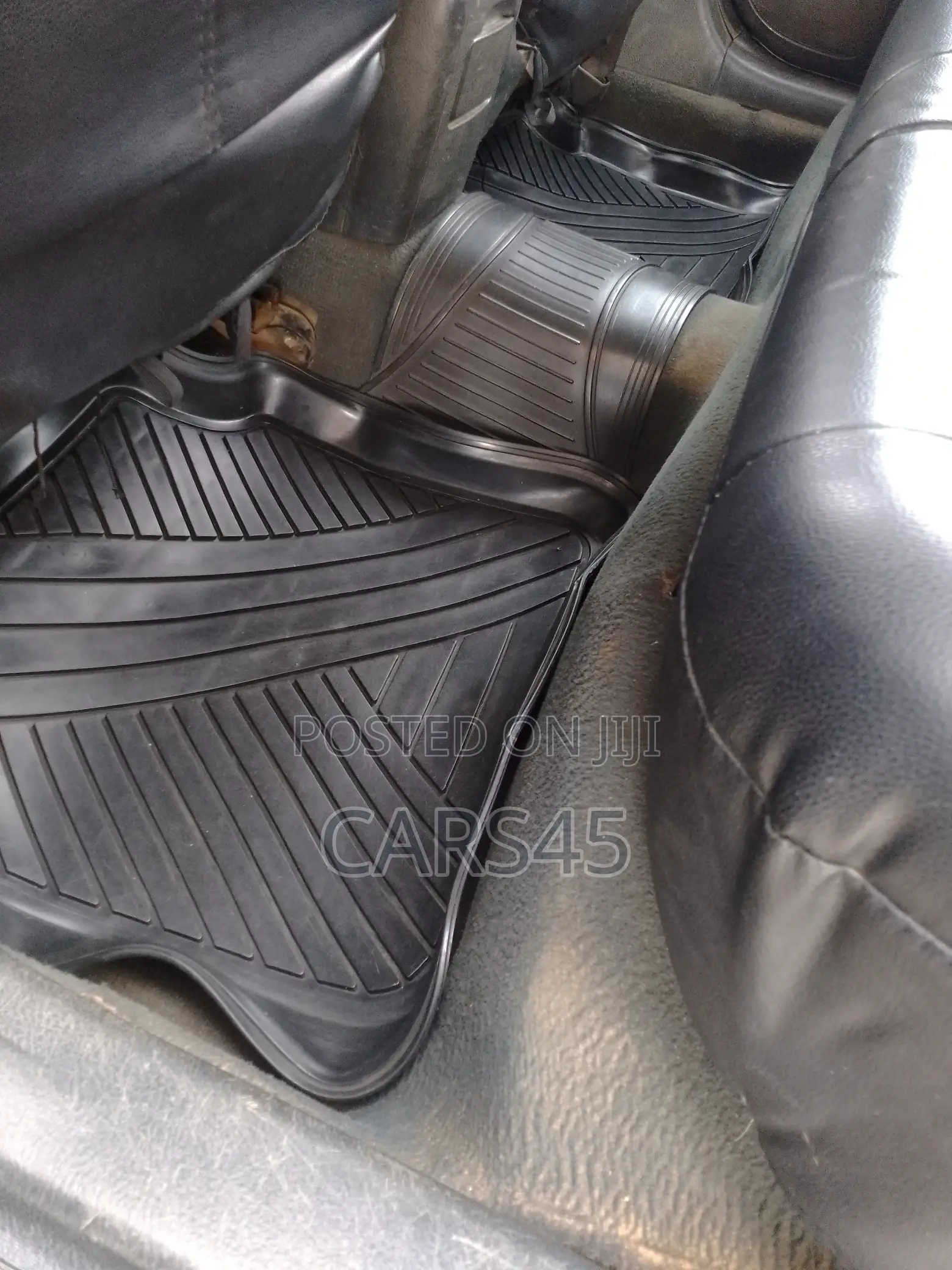 Toyota Avensis 2005 Black