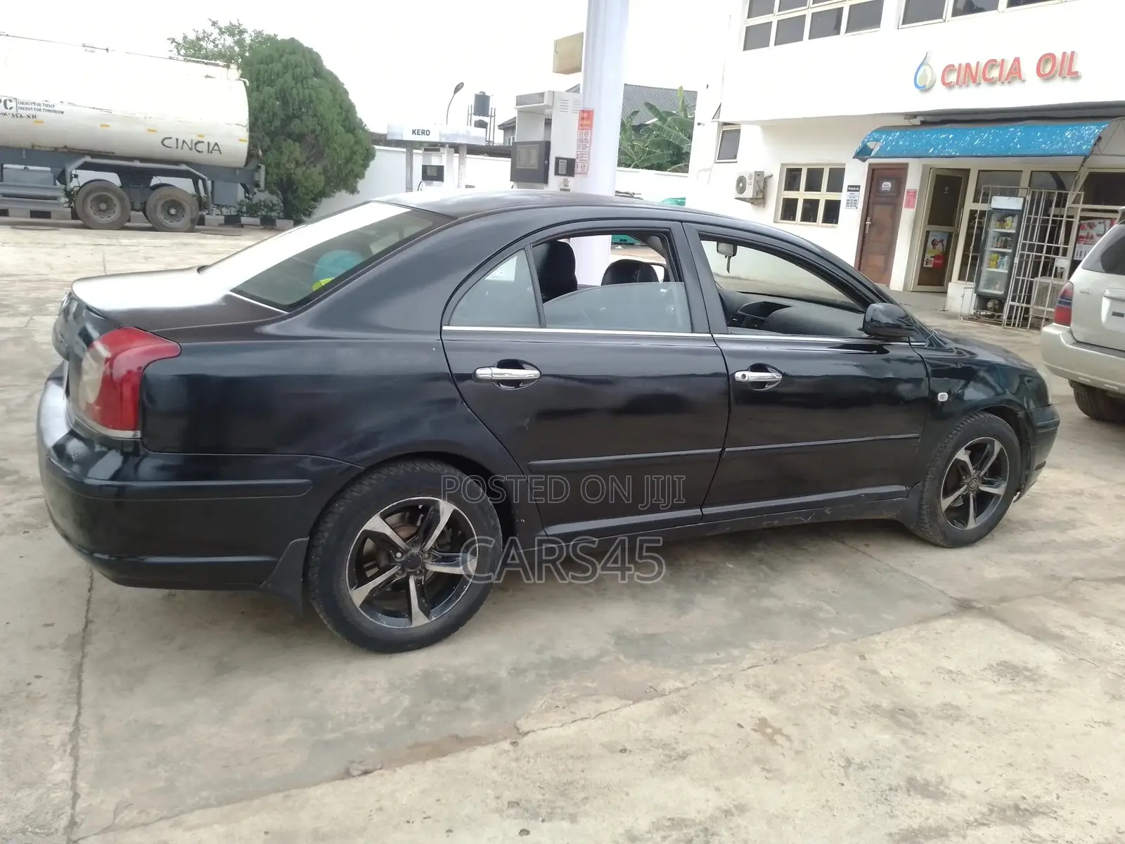 Toyota Avensis 2005 Black