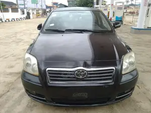Toyota Avensis 2005 Black