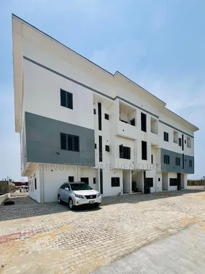 4bdrm Penthouse in Orchid Road Lekki, Chevron for sale