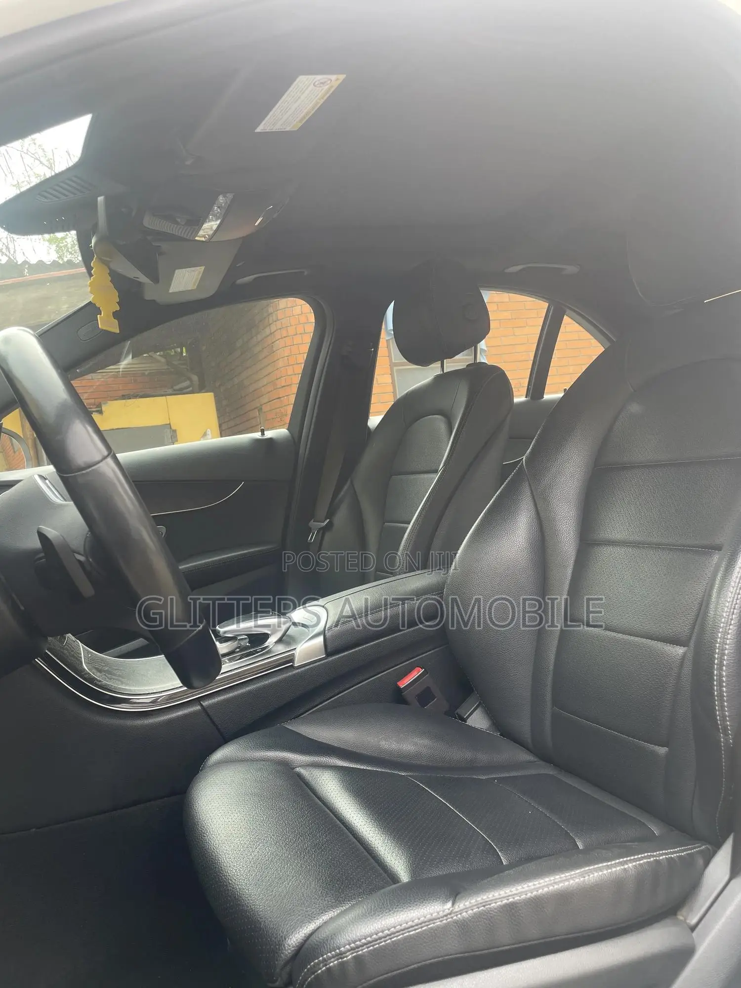 Mercedes-Benz C300 2020 White