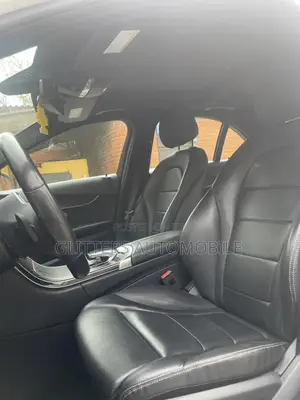 Mercedes-Benz C300 2020 White