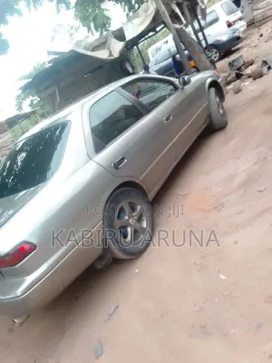 Toyota Camry Automatic 1999 Gray