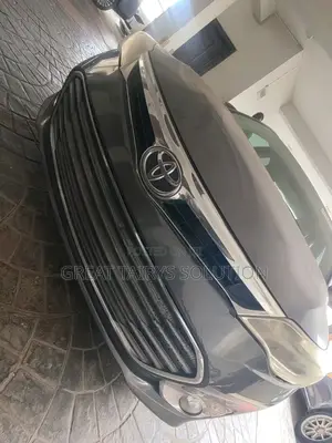Toyota Avalon XLE 4dr Sedan (3.5L 6cyl 6A) 2014 Gray