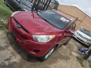 Hyundai Tucson 2012 Red