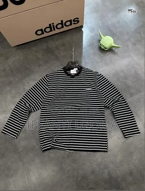 New Savage Base Stribe Sweat Top