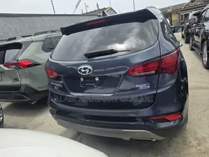 Hyundai Santa Fe 2018 Blue