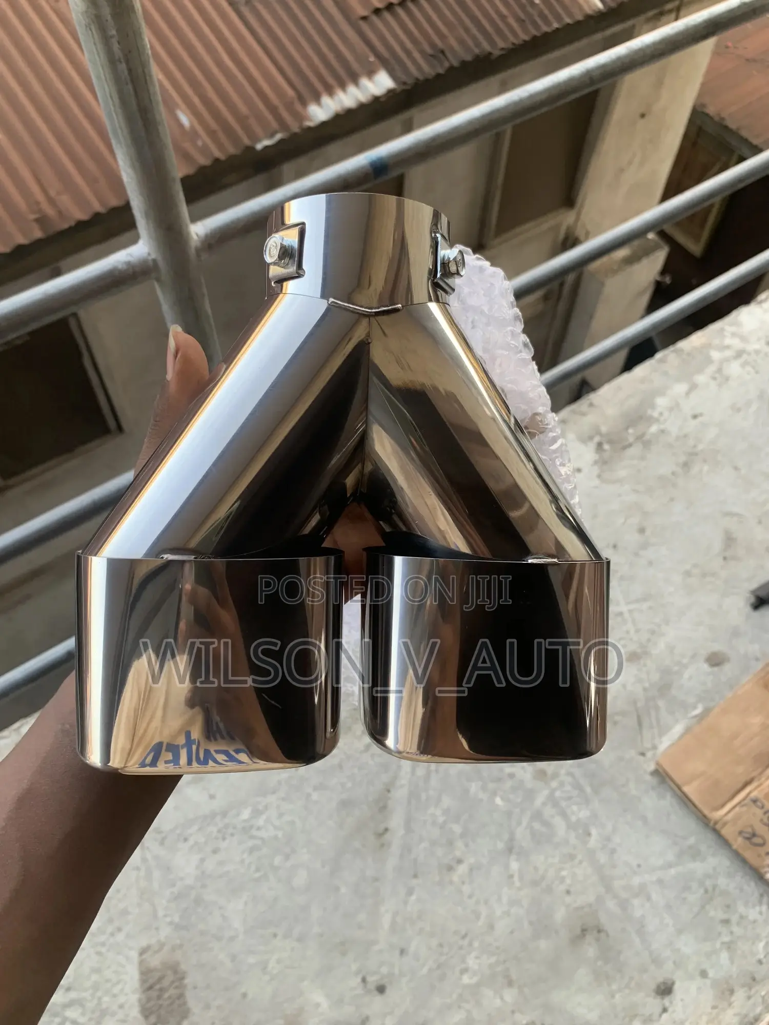 Universal Dual Exhaust Tip