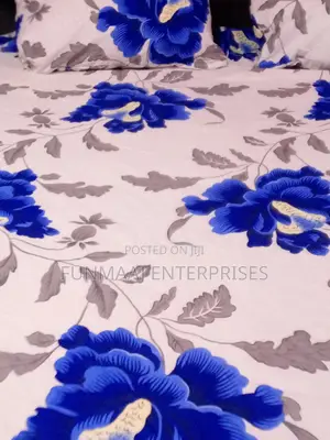 6 by 6 Bedsheet With 2 Pillowcases Available for Sale