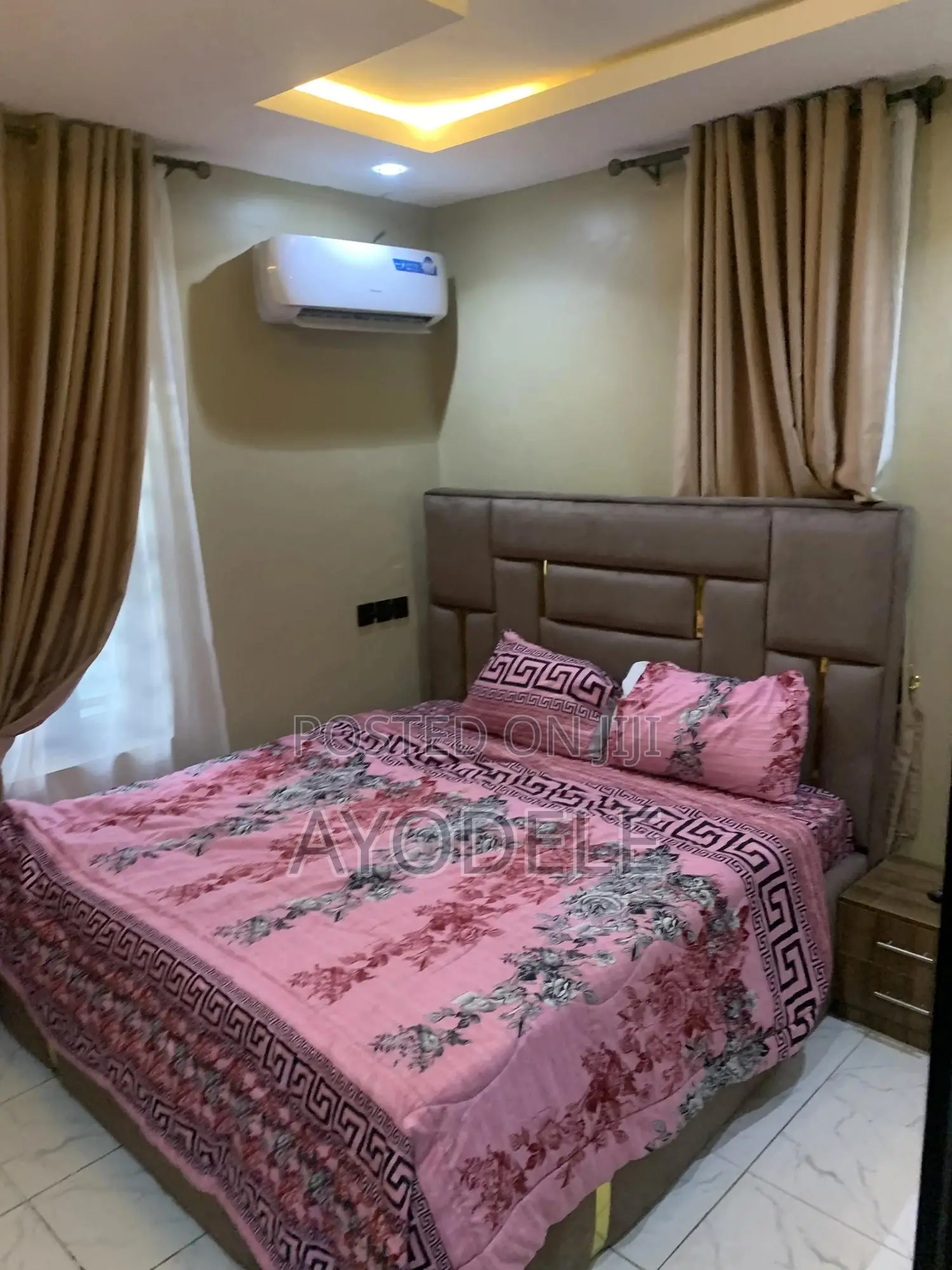 Service Appartment