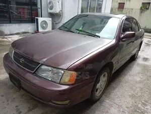 Toyota Avalon 1999 Red