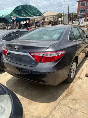 Toyota Camry LE 4dr Sedan (2.5L 4cyl 6A) 2015 Gray