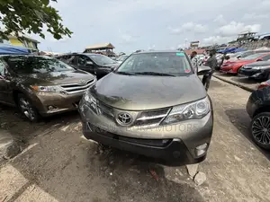 Toyota RAV4 Limited 4dr SUV AWD (2.5L 4cyl 6A) 2014 Brown