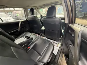 Toyota RAV4 Limited 4dr SUV AWD (2.5L 4cyl 6A) 2014 Brown