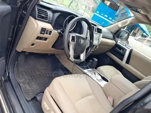 Toyota 4-Runner 2011 Black
