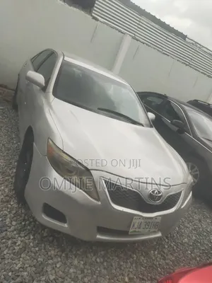 Toyota Camry 2010 Silver