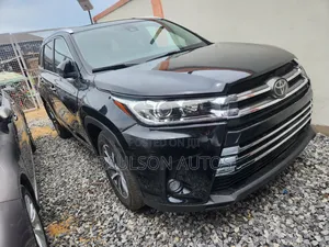Toyota Highlander XLE 2019 Black