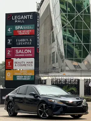 Toyota Camry XSE FWD (2.5L 4cyl 8AM) 2018 Blue