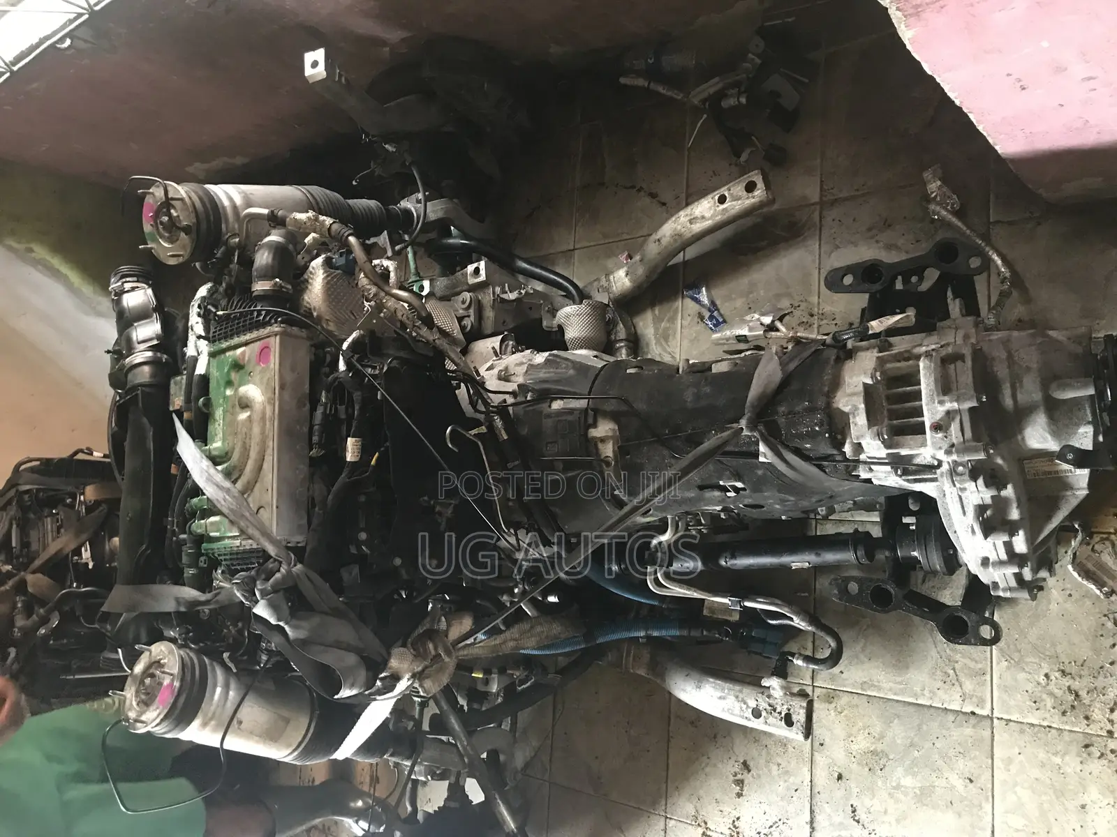 Complete Engine and Gearbox Range Rover 2023 (Straight 6 Engine)