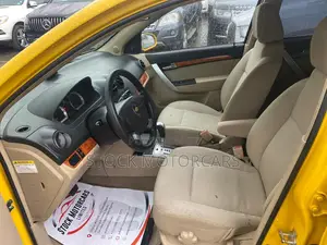 Chevrolet Aveo 2009 Yellow