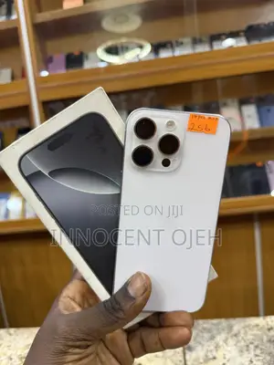 Apple iPhone 16 Pro Max 256 GB White