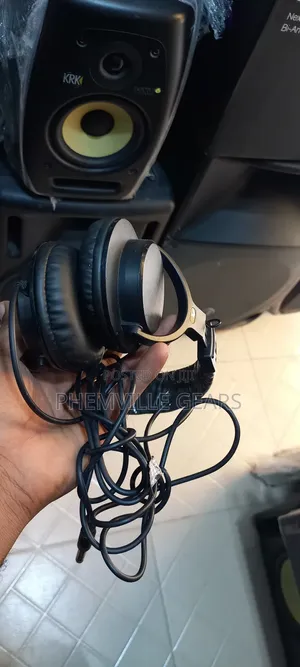 Uk Used M_audio Headset