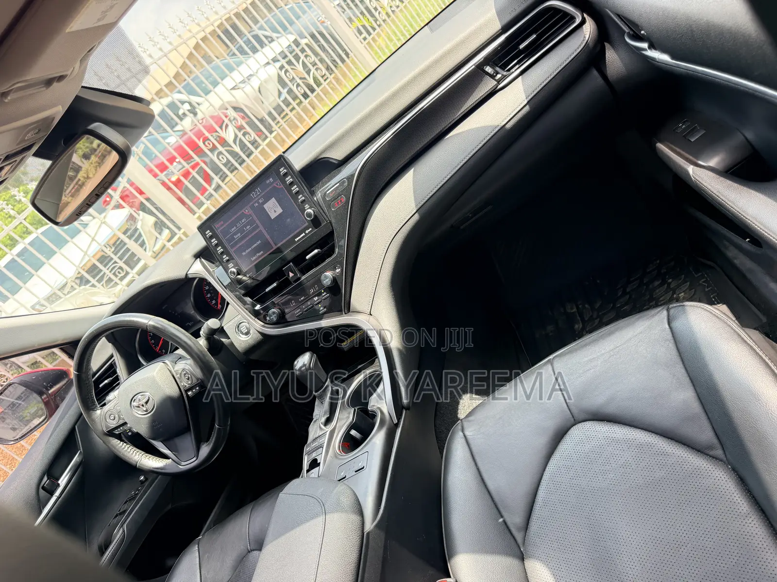 Toyota Camry XSE 2021 Red