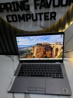 Laptop Dell Latitude 5310 16GB Intel Core i7 SSD 256GB