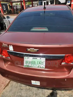 Chevrolet Cruze LS Auto 2013 Orange
