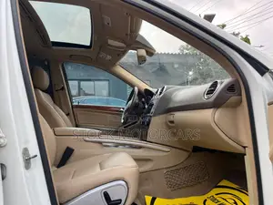 Mercedes-Benz M Class 2009 White
