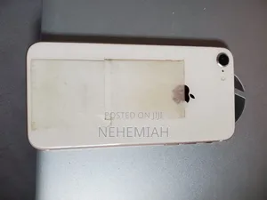 Apple iPhone 8 64 GB White