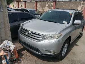 Toyota Highlander Limited 2012 Silver