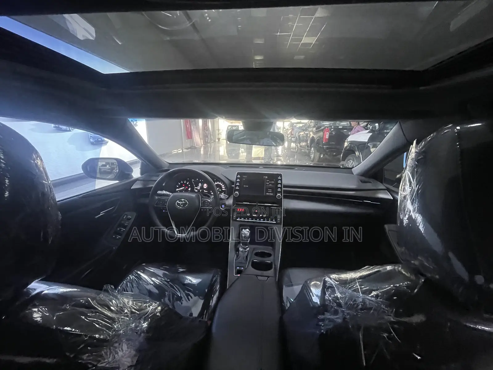 Toyota Avalon Limited 2020 Black