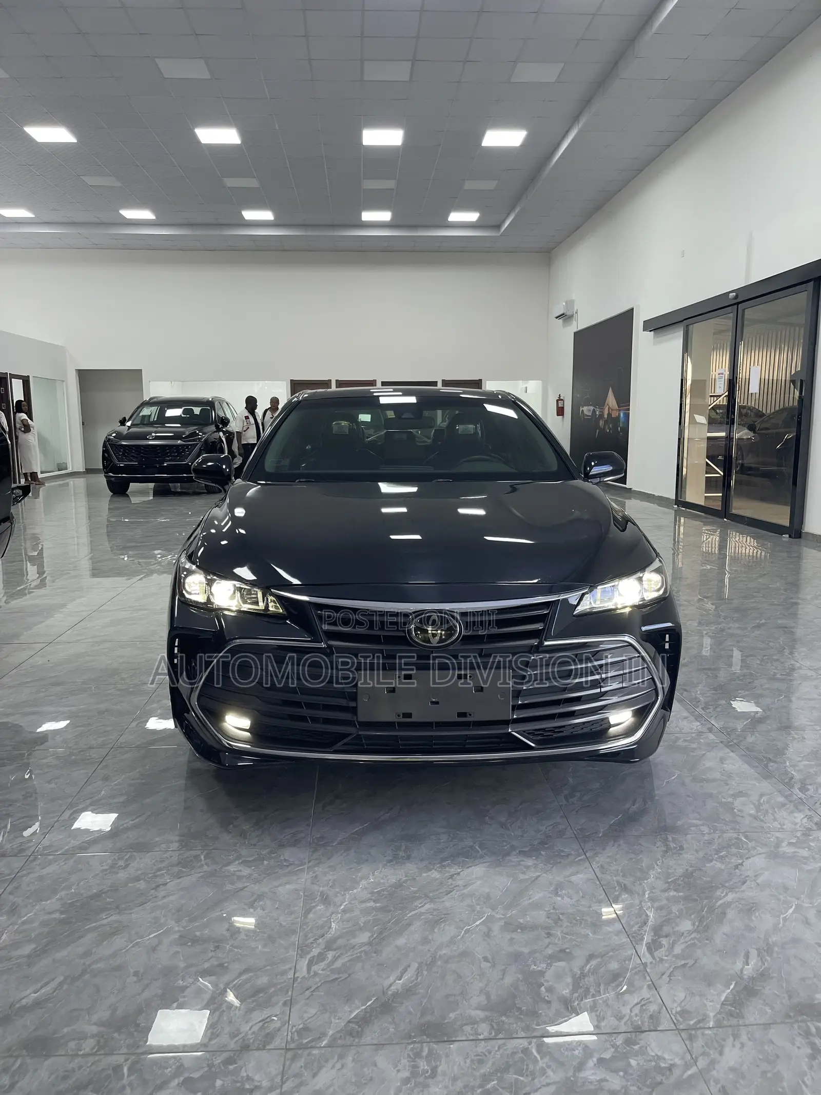 Toyota Avalon Limited 2020 Black