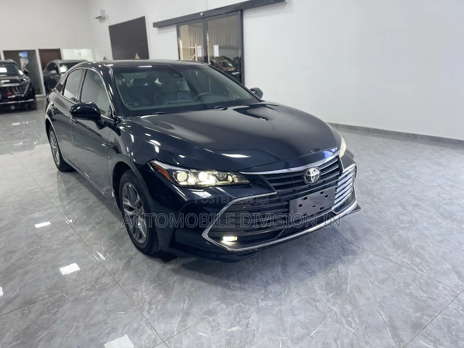 Toyota Avalon Limited 2020 Black