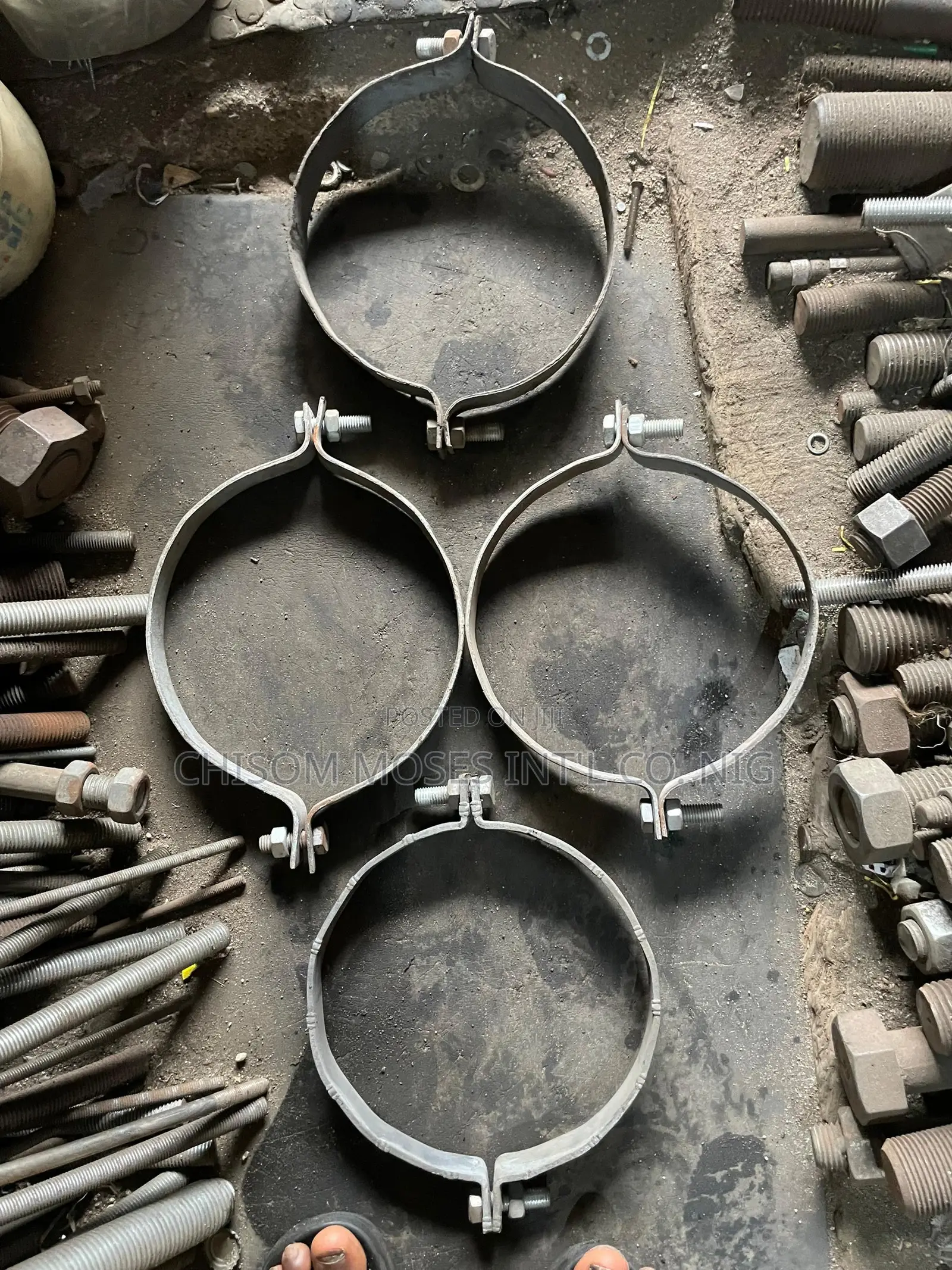 Split Pipe Clamp 8" Inches