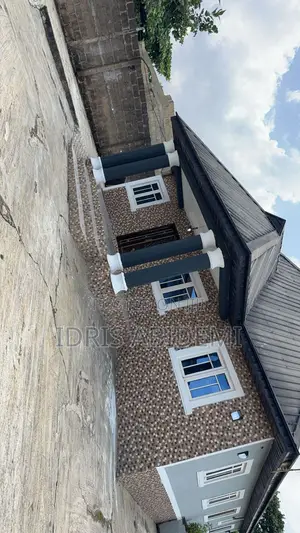 Furnished 3bdrm Apartment in Mobiluwaduro, Isawo for sale