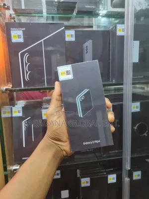 New Samsung Galaxy Z Flip6 256 GB Green