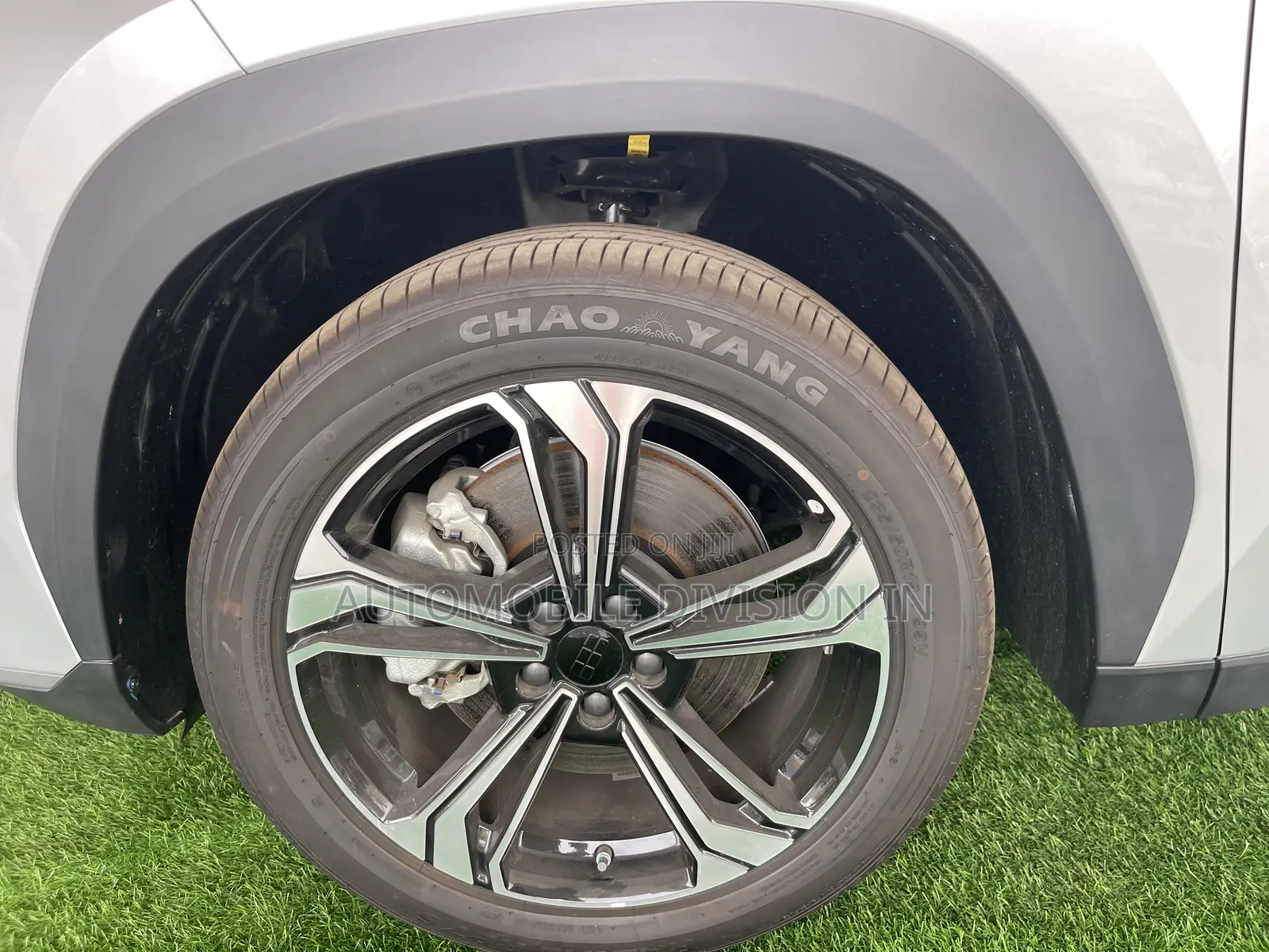 New Geely Galaxy L7 2025 Silver